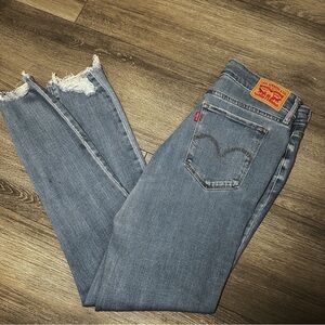 Levi’s Jeans.